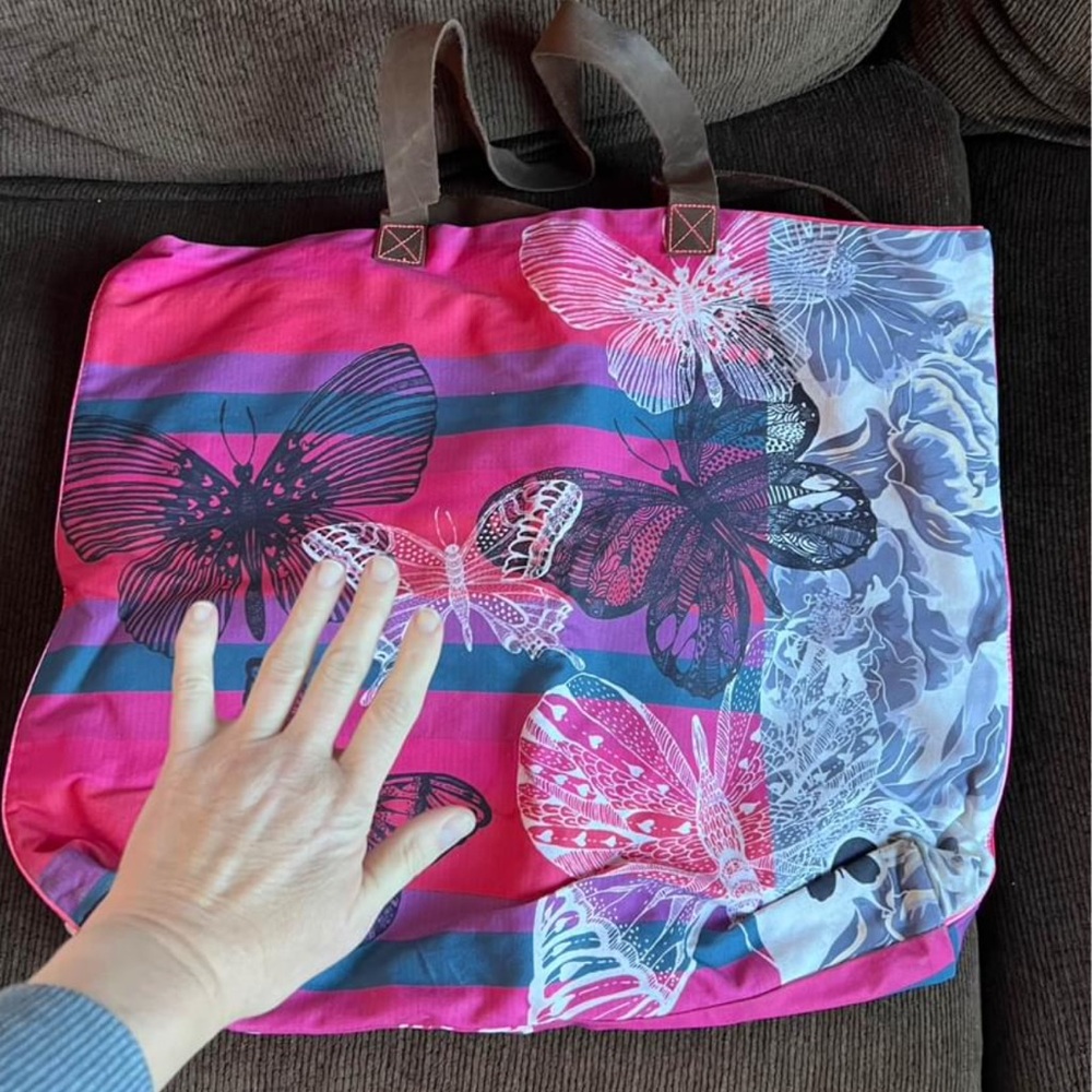 Betty Designs Tote Bag EUC